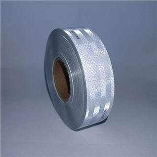 Balta šviesą atspindinti juosta HIP DOT C2 priekaboms