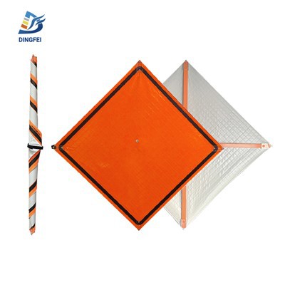 Lengvai transportuojami suvyniojami kelio ženklai